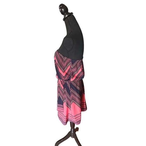 Express Strapless Summer Dress | Y2K Chevron Design - Picture 2 of 5